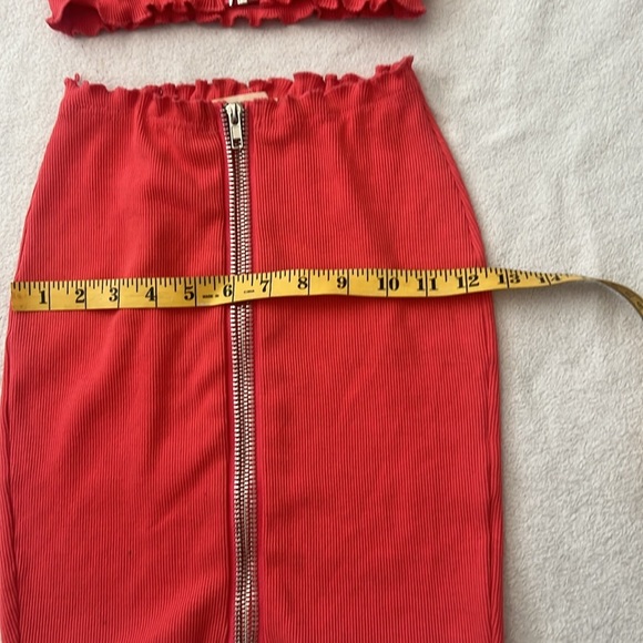 Peach Zippered stretchy Women's Skirt Set - Picture 4 of 7